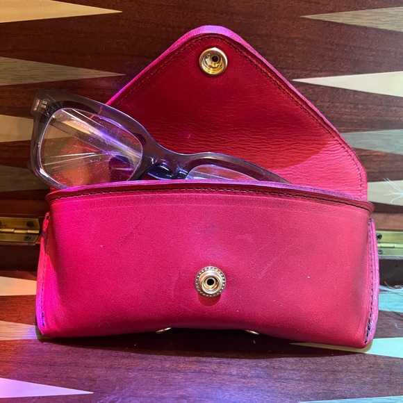 Meet your posher - Picture 6 of 10